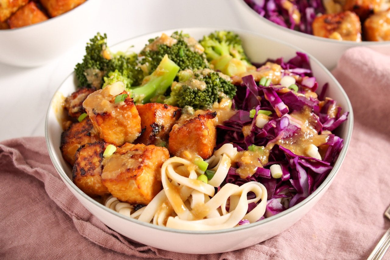 Miso Tempeh Noodle Bowl