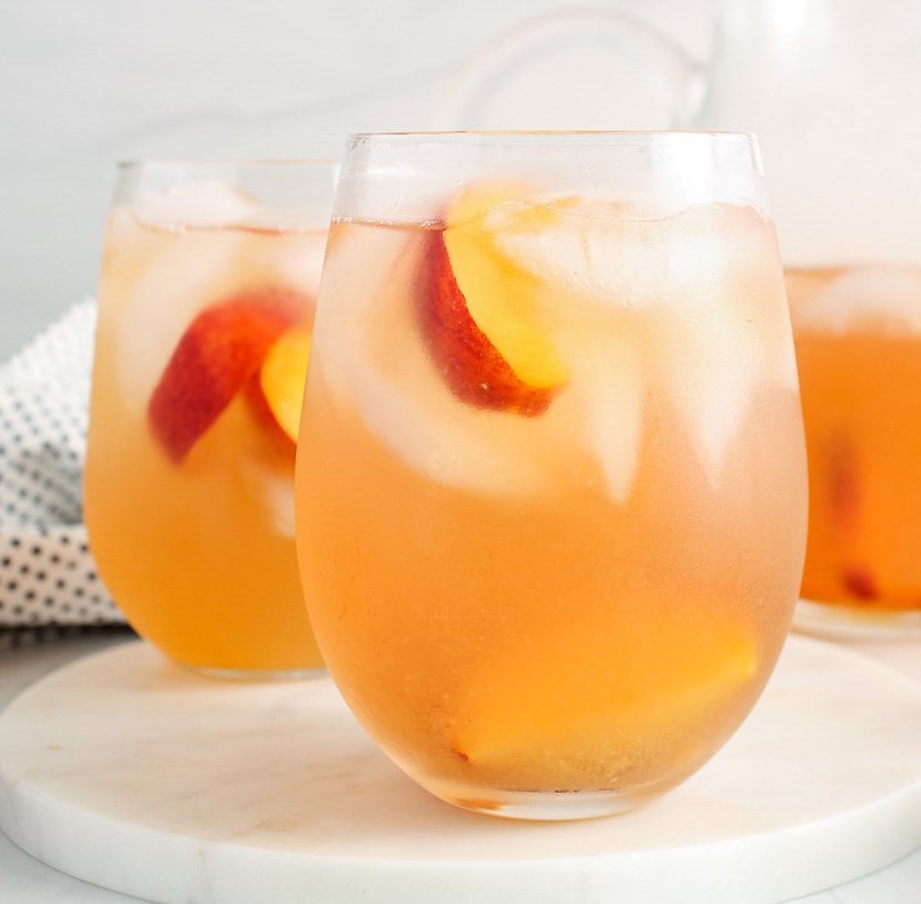 Iced Peach Oolong Tea - Tomato Blues