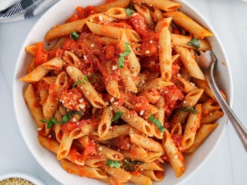 Penne Pomodoro (4-Ingredient Easy Pasta Recipe)