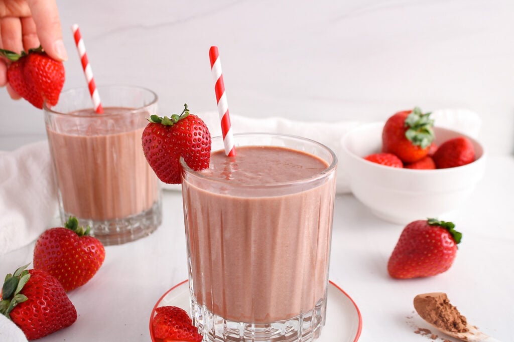 Chocolate, Strawberry and Banana Smoothie - Plant Based Jess