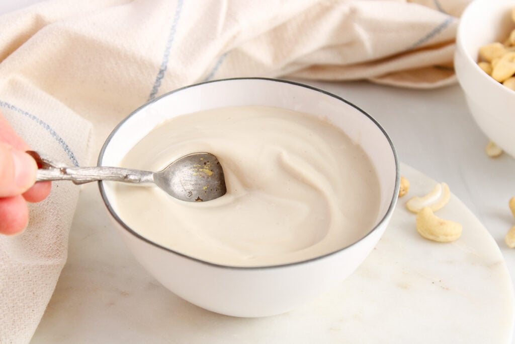 Vegan Cashew Vanilla Icing (No Powdered Sugar, No Butter) - Plant Based ...