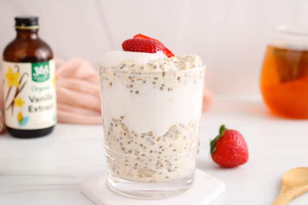 Vanilla Overnight Oats - Wellness by Kay