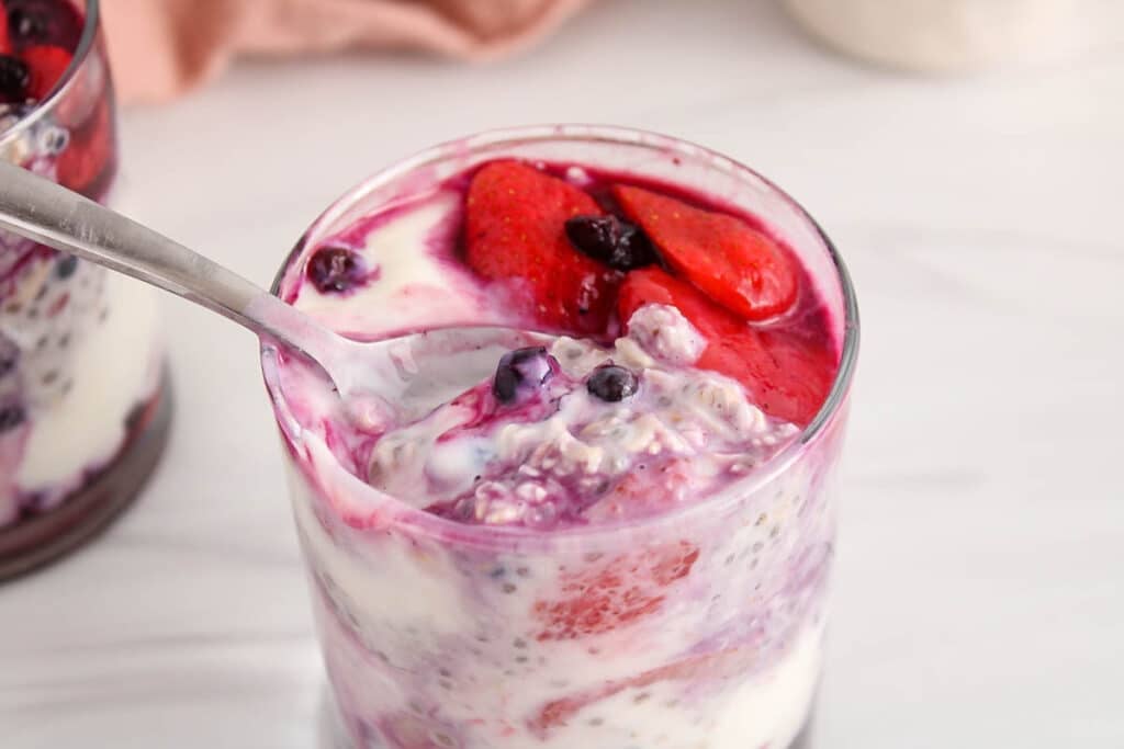 Overnight Oats with Frozen Fruit - Plant Based Jess