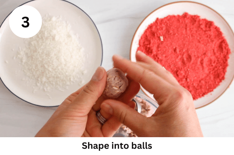 In process picture: shape the mixture into balls.