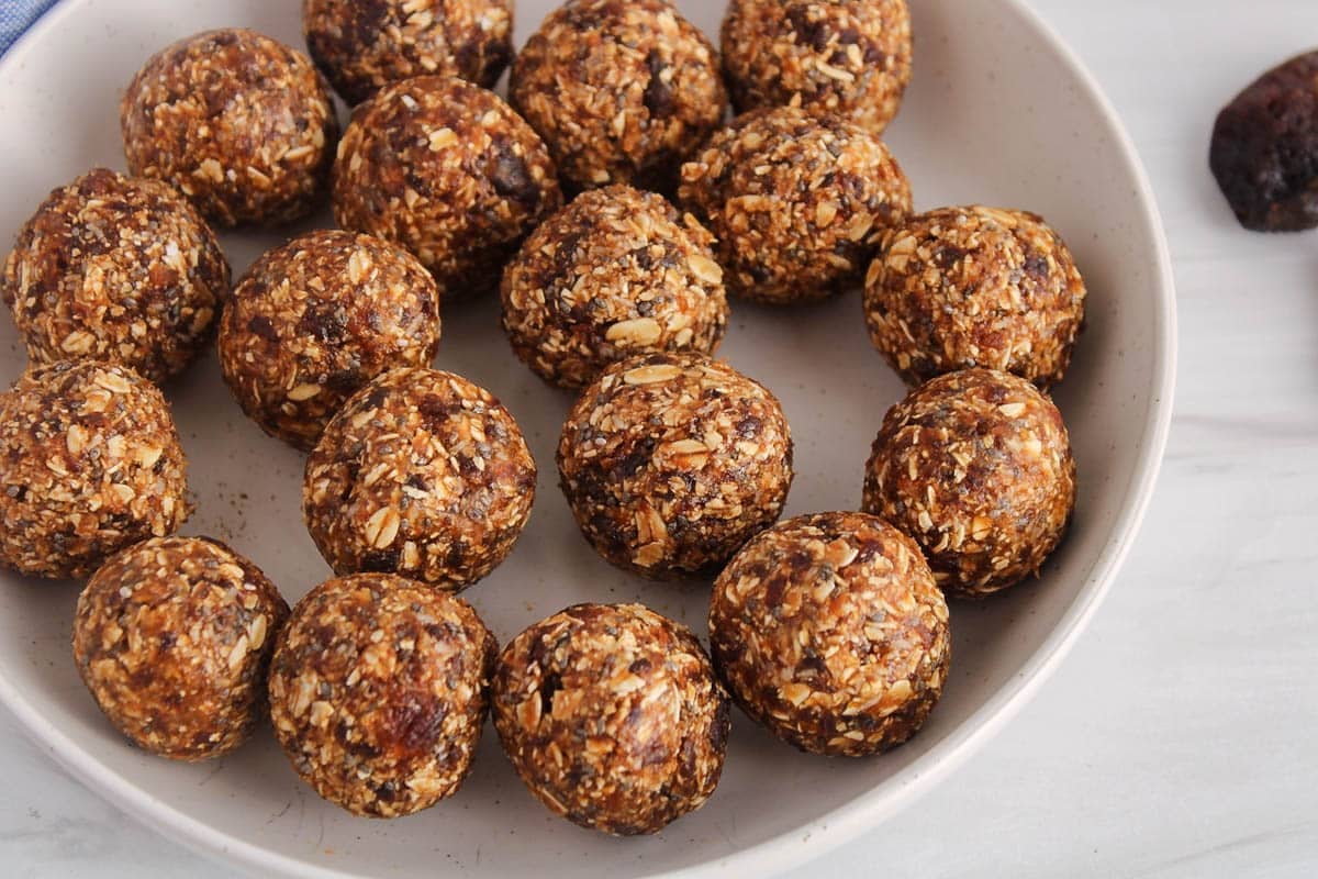 Healthy bliss balls made with oats, chia seeds and dried apricot.